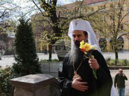 Радостта от Възкресението не престава и до днес, каза патриарх Даниил