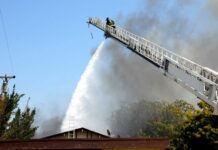 На 8 април 1766 г. е патентована първата противопожарна стълба