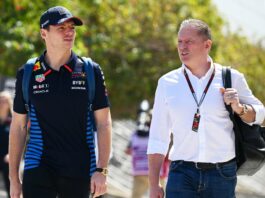 „Промийте му ушите“: Бащата на Верстапен изригна срещу слухове за сина си