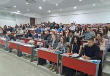 Младежи от Варненския свободен университет спечелиха националното състезание по наказателноправни науки