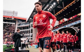 Тежка загуба от бивш отбор за Илия Груев в Германия