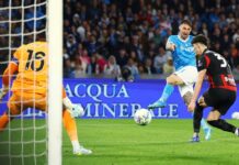 Наполи“ излъга 1:0 „Милан“ и е новият преследвач на лидера в Италия „Интер
