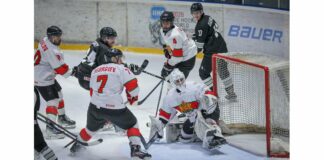 България загуби 1:7 от Нова Зеландия на световното по хокей на лед в София