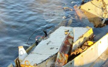 Специализиран екип от Военноморските сили унищожи плаващ дрон, съобщиха от Министерството на отбраната