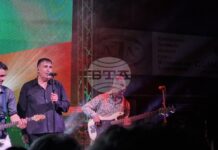 Вечер като тази отново потвърждава, че всичко си е струвало, каза Веселин Маринов на концерта си в Хасково, част от националното му турне