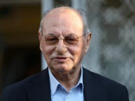 АПС: Ахмед Доган е измамен, отнети са му имотите и участието във фирми