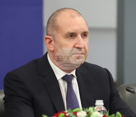 Напусна ни генерал-майор Александър Александров, български космонавт и изтъкнат военен летец, съобщи премиерът Румен Радев