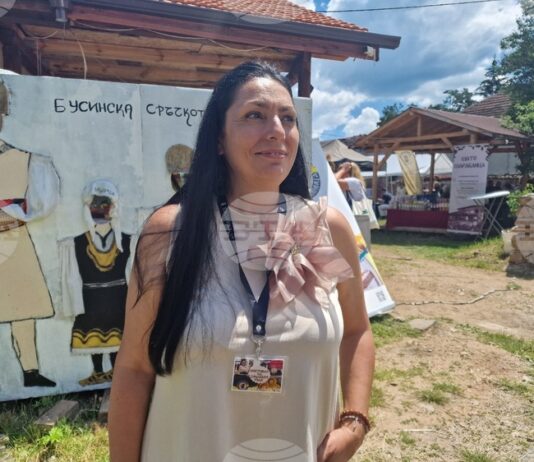Гостите на Фестивала на сръчните ръце в село Бусинци могат да спечелят „дяволска стомна“, описана и в книгите на Васил Попов