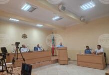 Общинският съвет в Исперих прие декларация за спешни мерки срещу замърсяването и вандализма в местността Ахинора