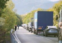 Движението по пътя между Симитли и Разлог се осъществява двупосочно в едната лента поради катастрофа, съобщиха от АПИ