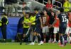 Парагваец е първият изгонен за говорене с прикрита уста, отборът му води 1:0 на Турция
