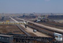 Хитът е слънцето, но въглищата и газът още държат
системата стабилна