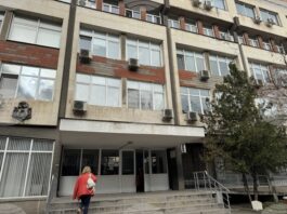 Свободни позиции за медицински сестри и за учители са обявени в Бюрото по труда в Казанлъкм