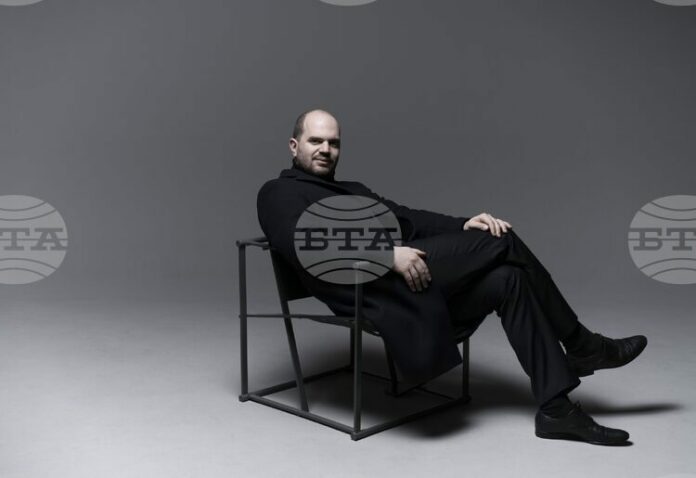 kirill_gerstein-photo_by_marco_borggreve-14-scaled.jpg