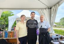 Литературата е единствената котва, която ни помага да пазим спомените от времето, в което живеем, каза за БТА писателят Александър Арнаудов