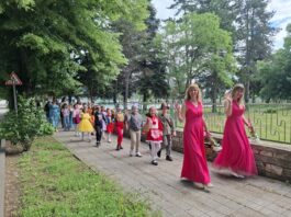 Карнавал на приказните герои и празник в Детската градина