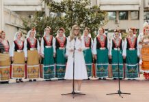 България ще продължи да допринася активно за единството и стабилността на ЕС и НАТО, заяви външният министър Велислава Петрова