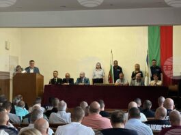 Отличени са 34 полицейски служители по повод професионалния празник на Министерството на вътрешните работи