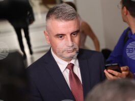 Не трябва да се насочваме към реставрация на стара отбранителна техника, каза Радослав Рибарски от „Продължаваме промяната“