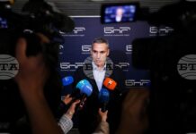 Андрей Гюров каза, че решението дали ще се кандидатира за президент трябва да се вземе премерено, а не припряно