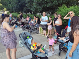 Майки от Ямбол се присъединиха към националния протест с искане за увеличение на средствата за втората година от майчинството