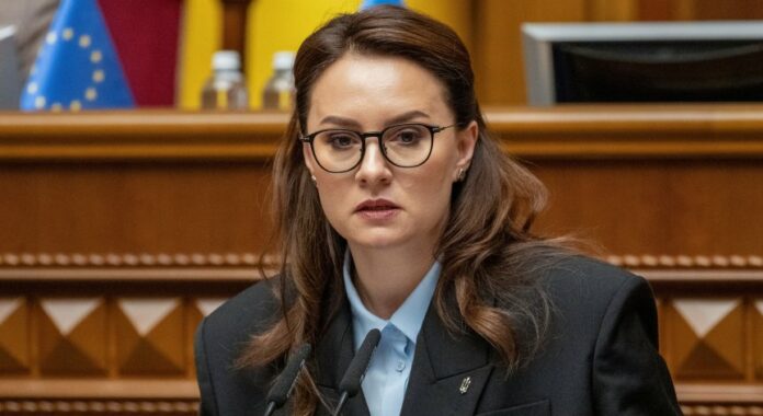 87b4325492db4c15158200e9c7d7cbe3-ulia-svyrydenko