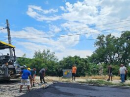 В Гурково чакат ремонт на път, строен по време на бригадирското движение