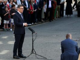 Анди Бърнам с първи назначения: Джон Хийли – министър на финансите, Ед Милибанд