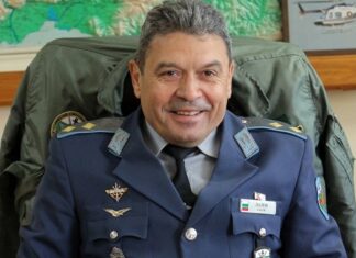 Разполагането на US самолетите в „Безмер“ е по споразумение от 2006-а г.