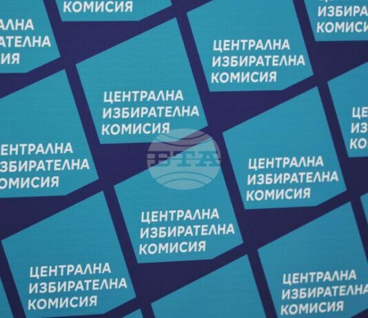 00 часа в изборния ден, реши ЦИК