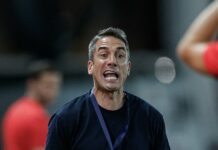 Лоша новина за Хулио Веласкес за първия мач с АЕК Атина