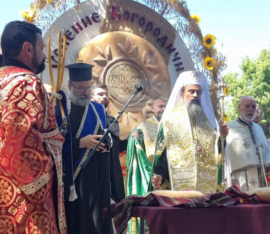 Празникът Успение Богородично днес беше отбелязан в храмове в цялата страна