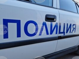 Лек автомобил се е врязал в оградата на детска градина във Велико Търново