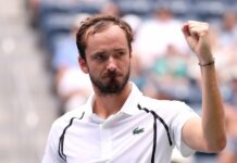 Птици прекъснаха мач на US Open