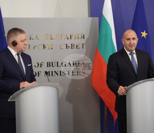 Премиерът Радев каза, че гледа с тревога към ескалацията на войната в Украйна и посочи, че дипломацията е единственото устойчиво решение