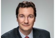 Опоненти на Йотова не защитават визии, а искат да намалят от авторитета й