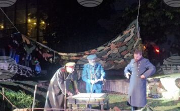 Жителите на Смолян посрещнаха полковник Владимир Серафимов във възстановка на Освобождението на Родопите