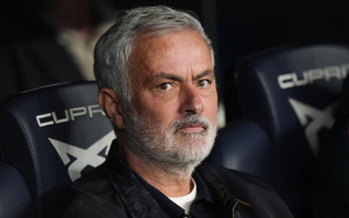 1793126836_960-600-zhoze-mourinio.jpg