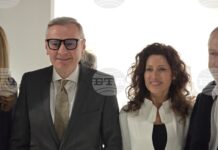 Акцент върху привличането между хората и изкуството постави министърът на културата Евтим Милошев на откриването на галерия L.I.N.K.