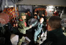 Моряците от ударения с три дрона контейнеровоз пристигнаха във Варна