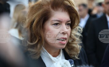 Винаги сме отворени за разговори с Република Северна Македония, но без да се отстъпва от европейската политика и без ултиматуми, каза президентът Йотова