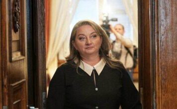 ДЕНИЦА САЧЕВА: „Никога да не се оправдаваме с времето!“