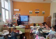 Читалищната библиотека в Нови пазар направи пред ученици презентации за медийната грамотност и киберсигурност