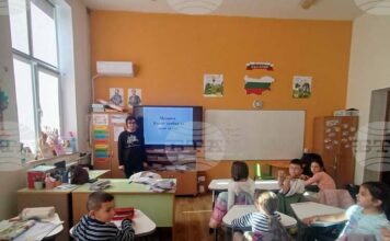 Читалищната библиотека в Нови пазар направи пред ученици презентации за медийната грамотност и киберсигурност