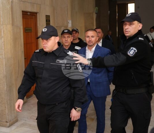 Кметовете на Сунгурларе и Белица остават в ареста, реши Окръжният съд в Бургас
