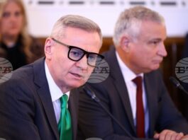 Министерството на културата търси решение за ремонтите на Музикалното училище и Концертната зала в Пловдив, обясни Евтим Милошев