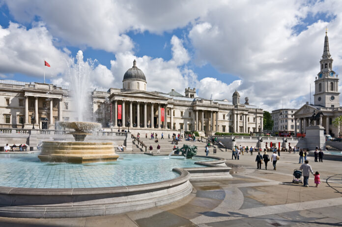 Trafalgar_Square,_London_2_-_Jun_2009