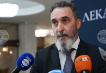 Доверието на пациентите се печели всеки ден, с всяка дума, с всяко действие, каза проф. Калоян Давидов, носител на „Лекар на годината 2026“