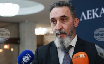 Доверието на пациентите се печели всеки ден, с всяка дума, с всяко действие, каза проф. Калоян Давидов, носител на „Лекар на годината 2026“